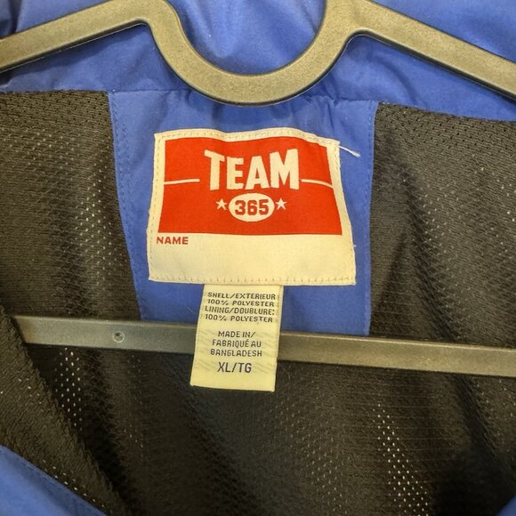 Genuine Budweiser Promotion ~ Bud Light Rain Jacket Windbreaker Hoodie Size XL - Picture 3 of 9